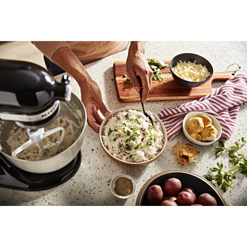 KitchenAid® Classic Series 4.5 Quart Tilt-Head Stand Mixer